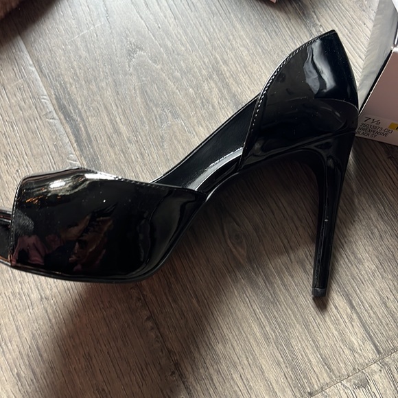 Nine West black patent open toe heels- 7.5 NIB!! - Picture 3 of 4